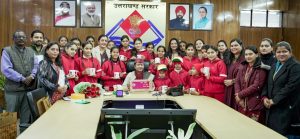 राष्ट्रीय बालिका दिवस के अवसर पर मुख्य सचिव राधा रतूड़ी से बालिकाओं ने की मुलाकात 